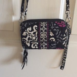 Vera Bradley wristlet/crossbody. Perfect condition